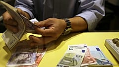 تعقیب و گریز بانک مرکزی و نرخ دلار آزاد؛  یورو ۱۵ هزار تومان 