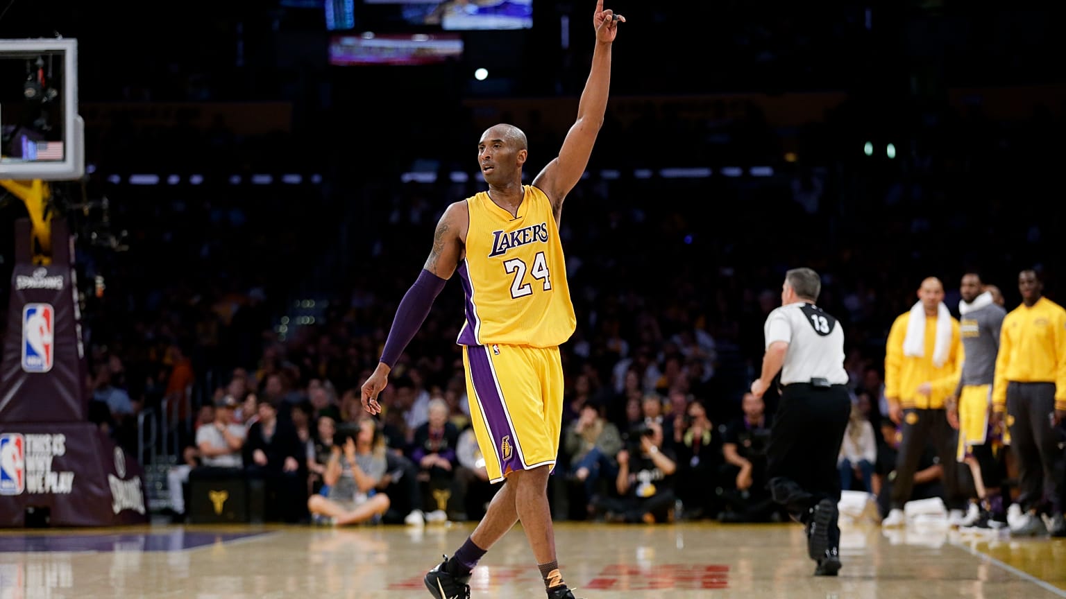 Legszebb megmozdulásaival emlékezünk a vasárnap elhunyt Kobe Bryantre