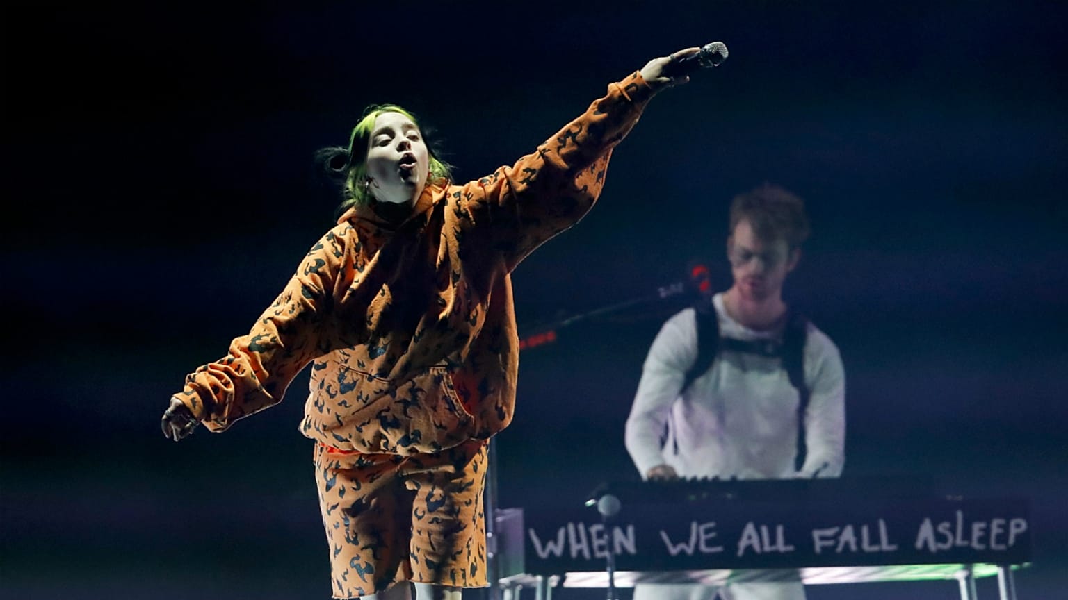 Autora de "When We All Fall Asleep, Where Do We Go?" venceu cinco prémios Grammy