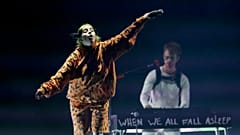Autora de "When We All Fall Asleep, Where Do We Go?" venceu cinco prémios Grammy