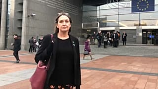 Brexit: gli eurodeputati britannici fanno le valigie