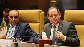 الجزائر تواصل مشاوراتها الإقليمية حول الأزمة الليبية مع الإمارات