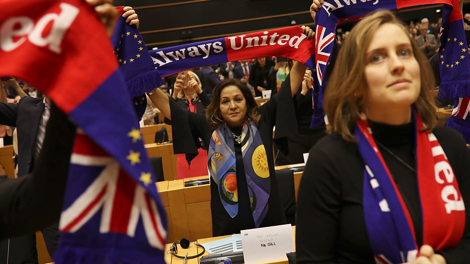 Brexit: Η Ευρωβουλή ενέκρινε τη Συμφωνία Αποχώρησης