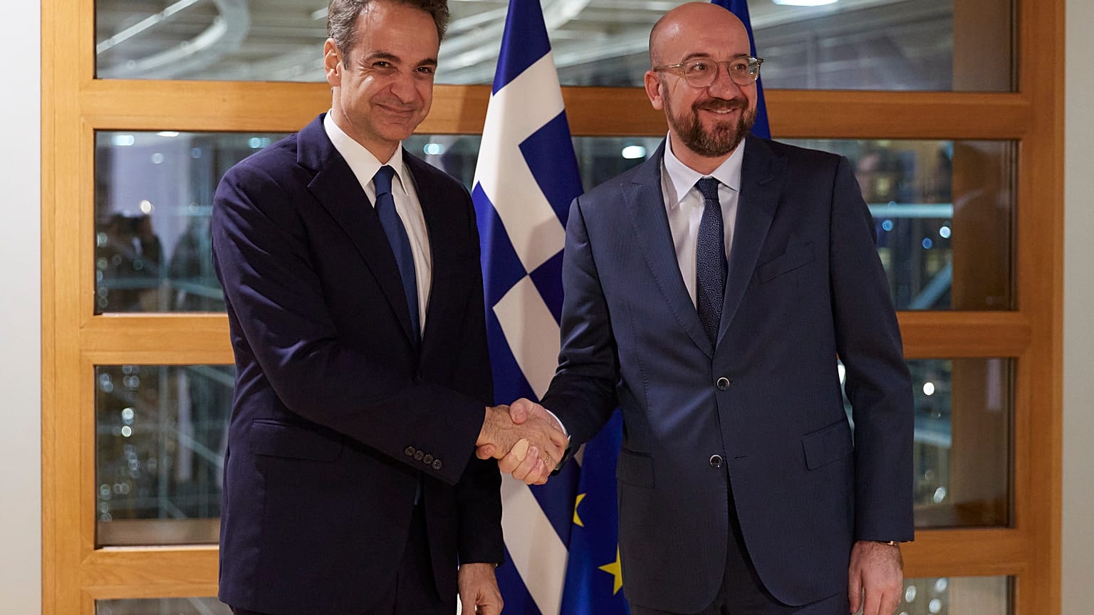 Δείπνο εργασίας Μητσοτάκη-Μισέλ στις Βρυξέλλες
