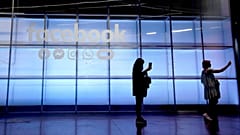Facebook tarihinin en düşük büyüme hızına imza attı