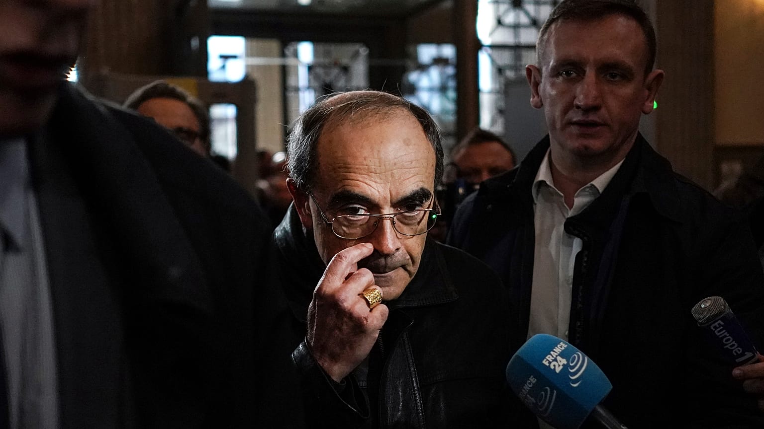 Fransız Kardinal Philippe Barbarin