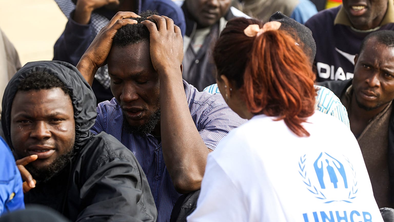 La tregua regge solo di nome. UNHCR sospende le attività nel centro rifugiati di Tripoli