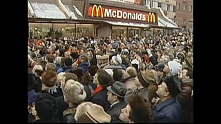 Los vientos de cambio olían a hamburguesa: el primer McDonalds "soviético" cumple 30 años