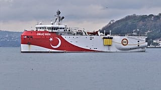 Ανατολικά κινείται το "Oruc Reis"