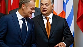 Néppárti gyűlés: most sem döntenek a Fidesz kizárásáról 