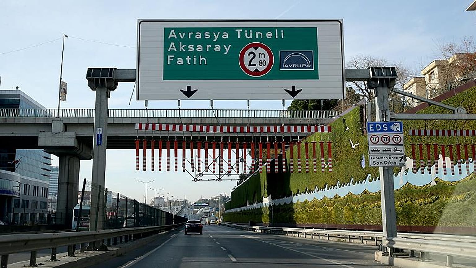 Avrasya Tüneli'nden geçiş ücretine yüzde 56 zam yapıldı