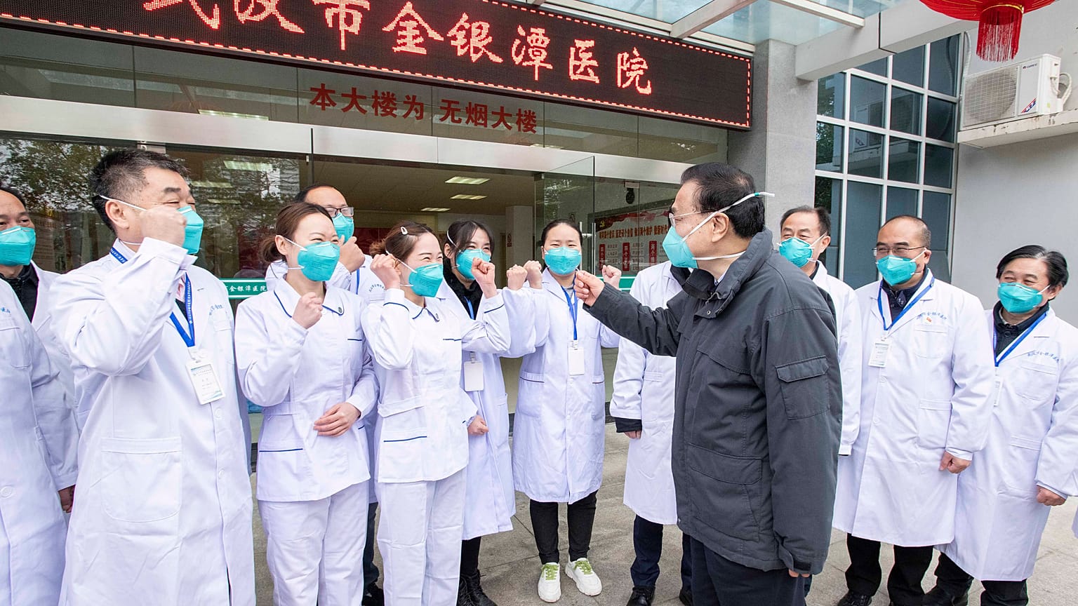 In this photo released by China’s Xinhua News Agency, Chinese Premier Li Keqiang, 