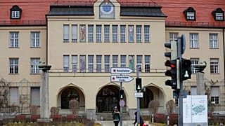 Coronavirus: Münchner Webasto-Mitarbeiter infiziert - auch Familie?