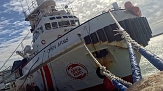 Στην Ιταλία αποβιβάστηκαν οι μετανάστες της Open Arms