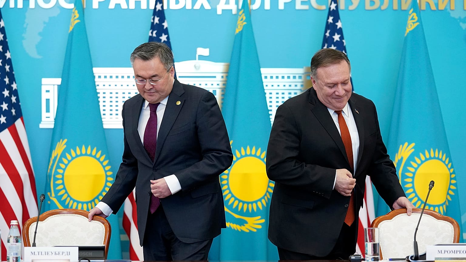 Новые друзья Помпео
