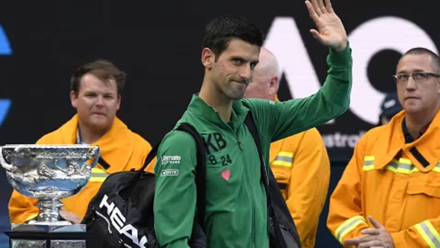 Djokovic vence a Thiem en la final del Abierto de Australia de tenis