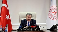 Sağlık Bakanı Fahrettin Koca, Koronavirüs Bilim Kurulu toplantısı öncesi gazetecilere gündeme dair açıklamalarda bulundu. ( Raşit Aydoğan - Anadolu Ajansı )