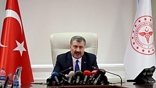 Sağlık Bakanı Fahrettin Koca, Koronavirüs Bilim Kurulu toplantısı öncesi gazetecilere gündeme dair açıklamalarda bulundu. ( Raşit Aydoğan - Anadolu Ajansı )