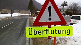 Unwetter fordern 1 Toten in Österreich, Hochwasser in Deutschland