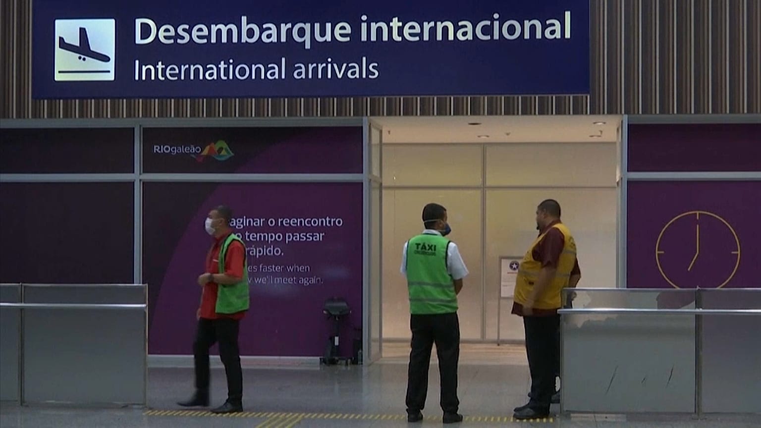 Bolsonaro volta atrás e vai repatriar brasileiros de Wuhan