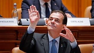 Megbuktatnák Romániában Ludovic Orban kormányát
