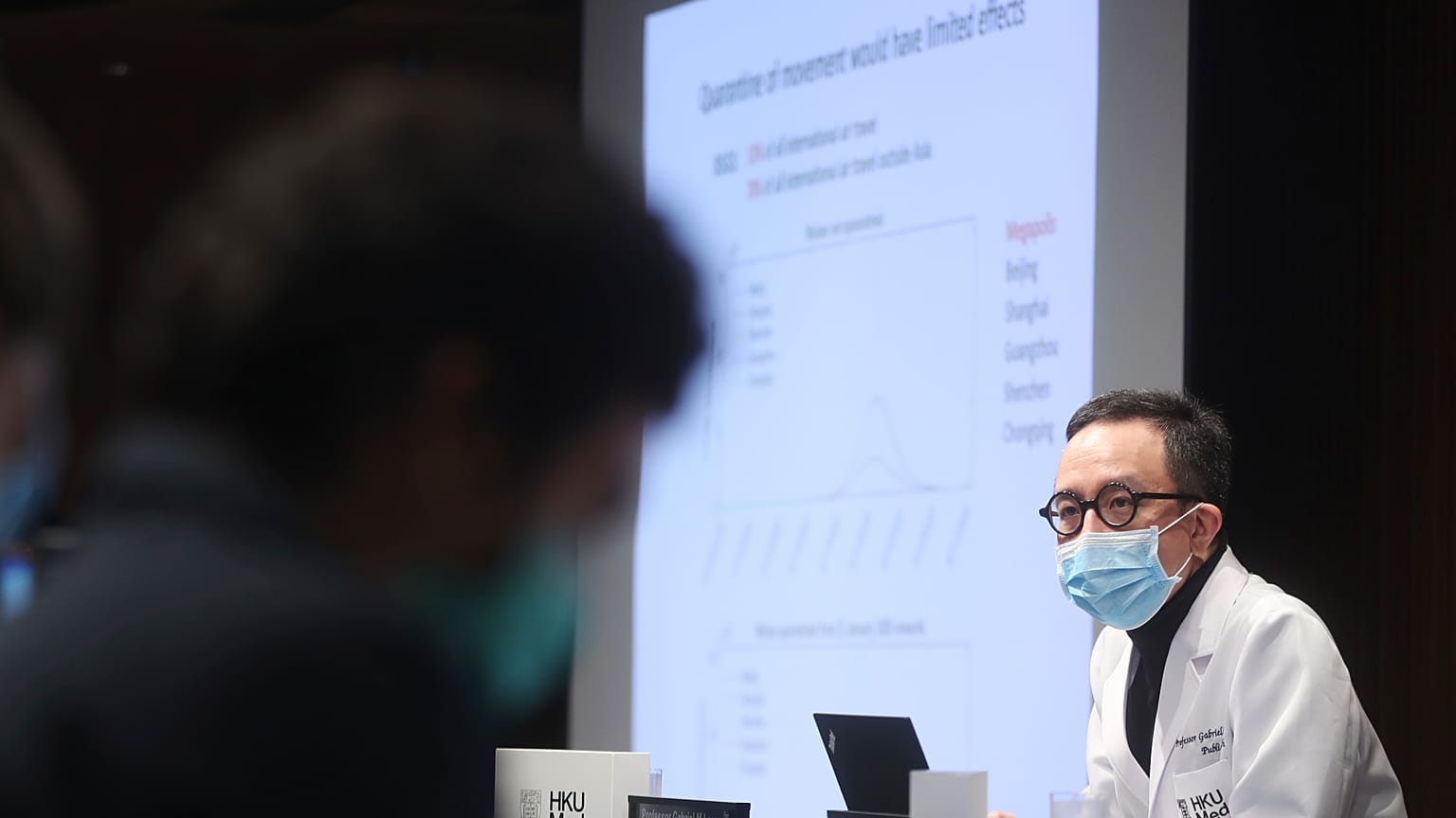 Jetzt werden Straßen desinfiziert: 5 Mal mehr Coronavirus Fälle?