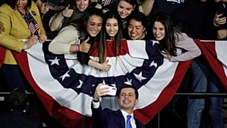 Buttigieg e Sanders lideram nas primárias no Iowa (resultados parciais)