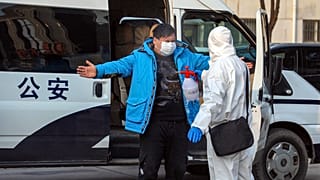 Κοροναϊός: Στους 492 οι νεκροί - Αυξάνονται τα κρούσματα