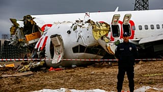 Τρεις νεκροί και δεκάδες τραυματίες από το αεροπορικό δυστύχημα στην Κωνσταντινούπολη