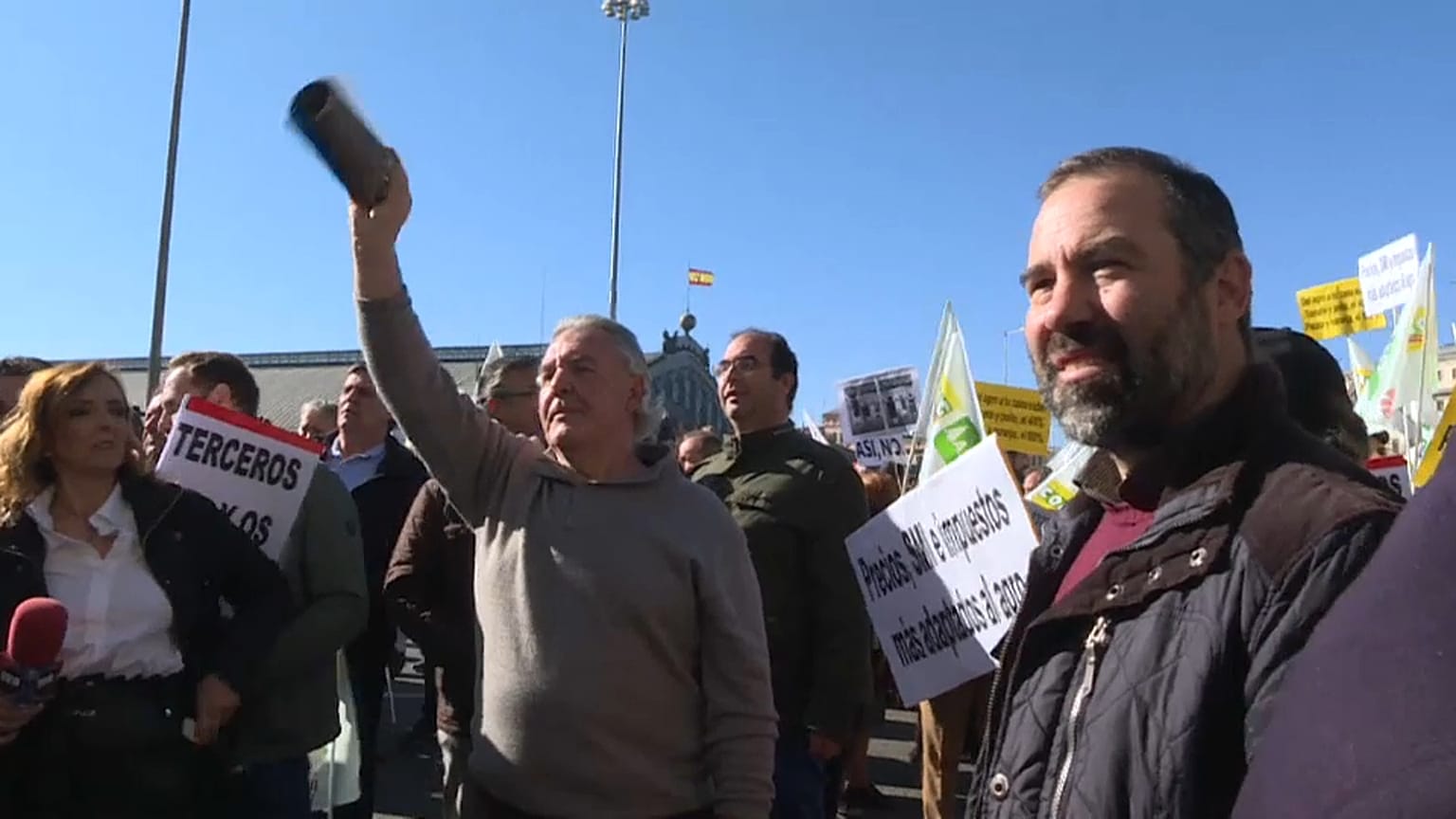 El campo español estalla: "Queremos precios justos"