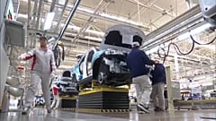 Automobilbranche kämpft weltweit mit Lieferengpässen
