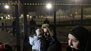'Open borders!': 200 migrants stuck at Serbia-Hungary border demand EU entry