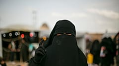  امرأة في مخيم الهول في سوريا