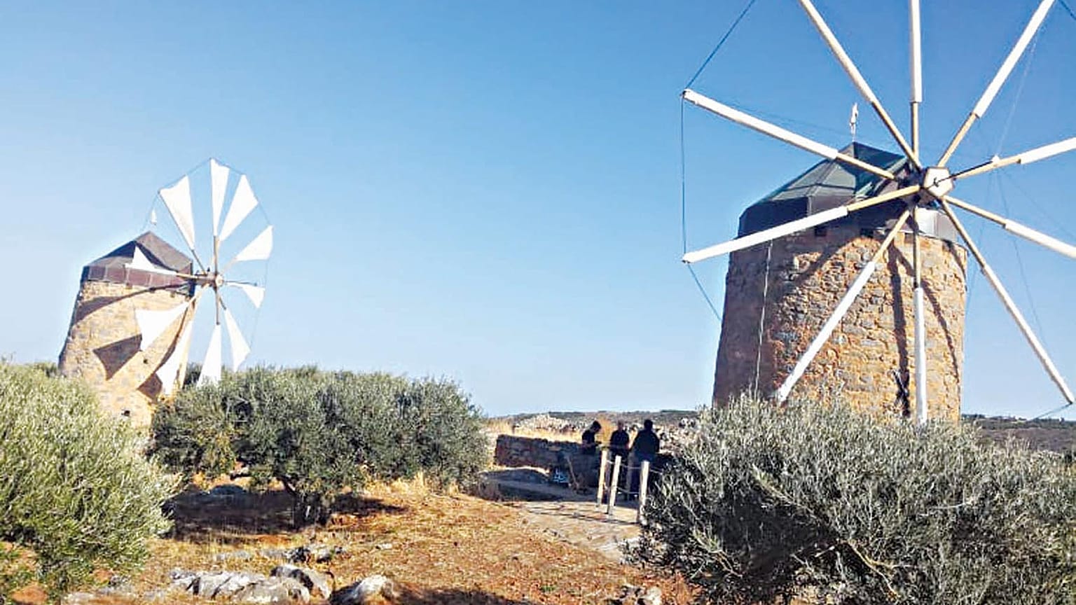 Κρήτη: Οι παλιοί μύλοι που «ζωντάνεψαν» από ένα ζευγάρι Αυστριακών