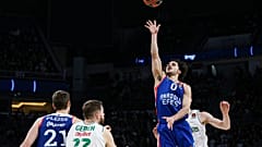 Basketbolda THY Avrupa Ligi Anadolu Efes kadrosunda basketbolcu Shane Larkin