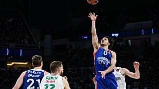 Basketbolda THY Avrupa Ligi Anadolu Efes kadrosunda basketbolcu Shane Larkin
