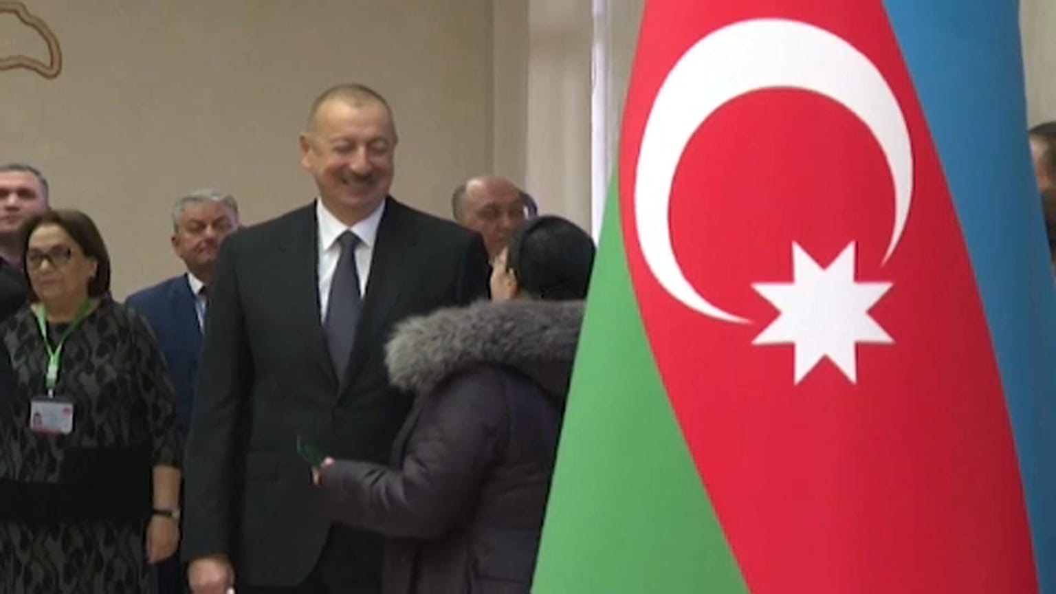 Cuestionadas elecciones en Azerbaiyán