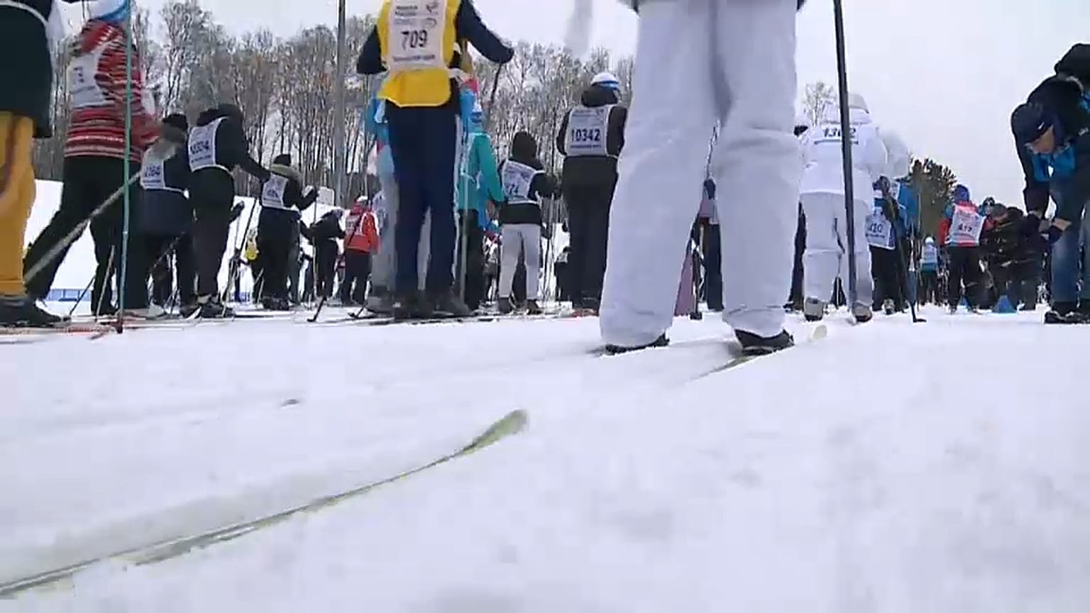 En Russie, tous sur les skis pour fêter l'hiver