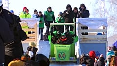 Im Schuss nach unten: Tataren auf selbstgemachten Schlitten