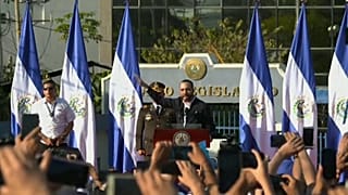 El Salvador, soldati in parlamento per smuovere i lavori dell'Assemblea