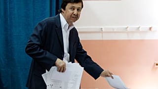 Algeria: confermati 15 anni di carcere per Bouteflika jr