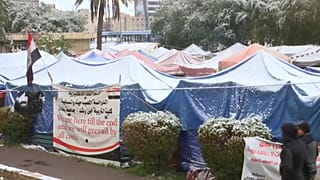 Protestoların devam ettiği Bağdat yıllar sonra beyaza büründü
