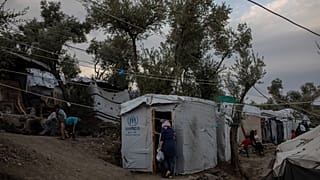 Μεταναστευτικό: 9,5 εκατ. ευρώ σε δήμους - Συνεχίζονται οι αντιδράσεις