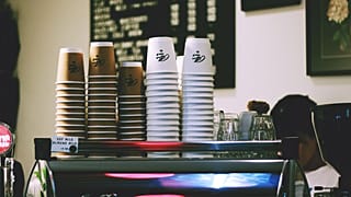 Paper cups are an easy solution to spontaneous takeaway coffee.