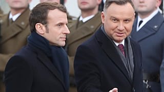 Presidente polaco Andrzej Duda recebe Presidente francês Emmanuel Macron em Varsóvia