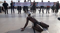 "Libérez Fariba et Roland" : manifestation de soutien aux chercheurs détenus en Iran 