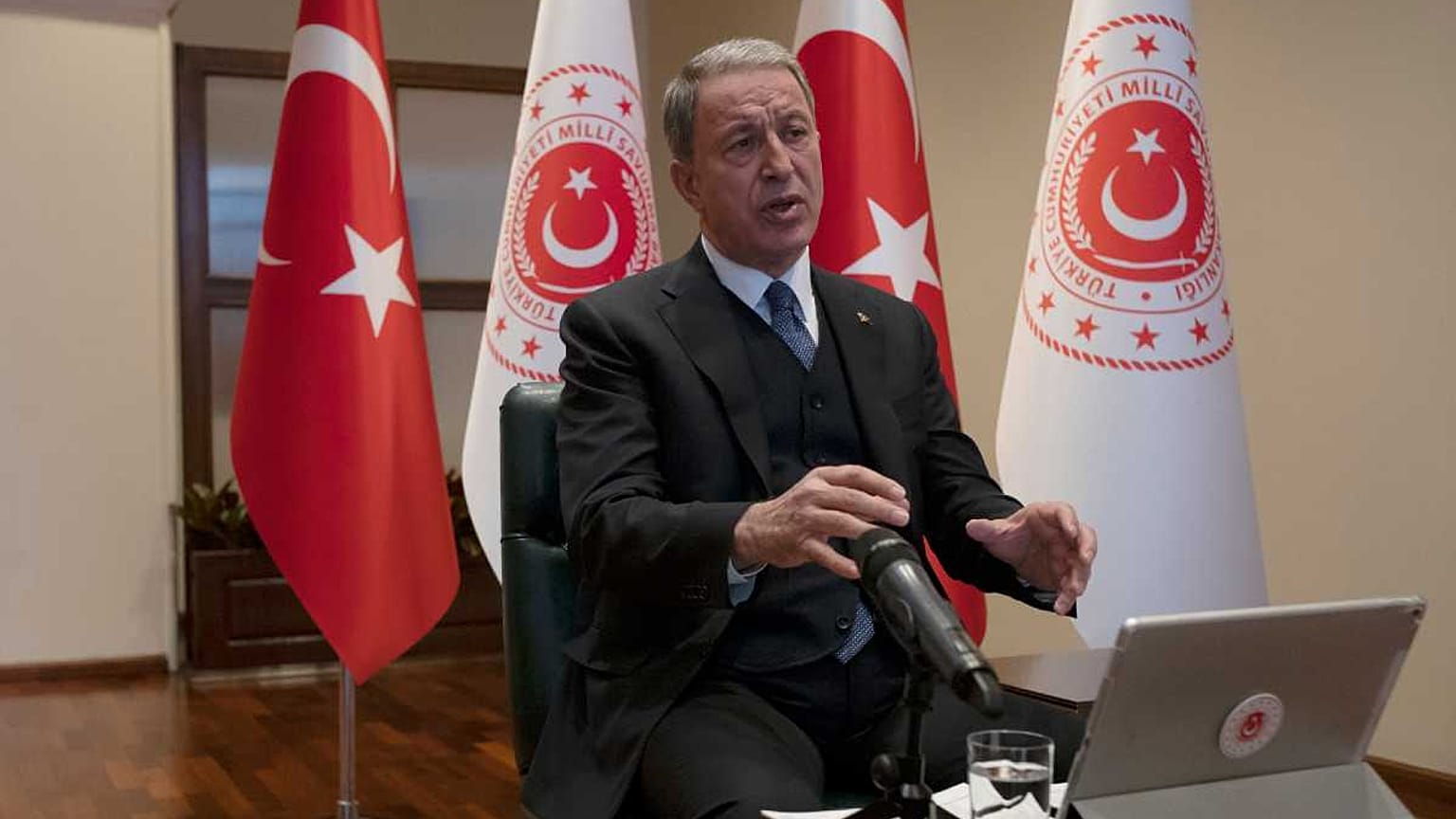 Savunma Bakanı Hulusi Akar: İdlib'deki 12 gözlem noktasını hiçbir şekilde terk etmeyeceğiz