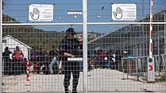 Új menekülttáborokat építtet a görög kormány