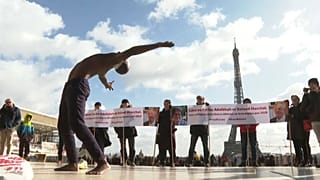 Paris: Akademisyenler İran'da tutuklu meslektaşları için toplandı