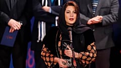 طناز طباطبایی برنده سیمرغ نقش مکمل زن برای فیلم شنای پروانه